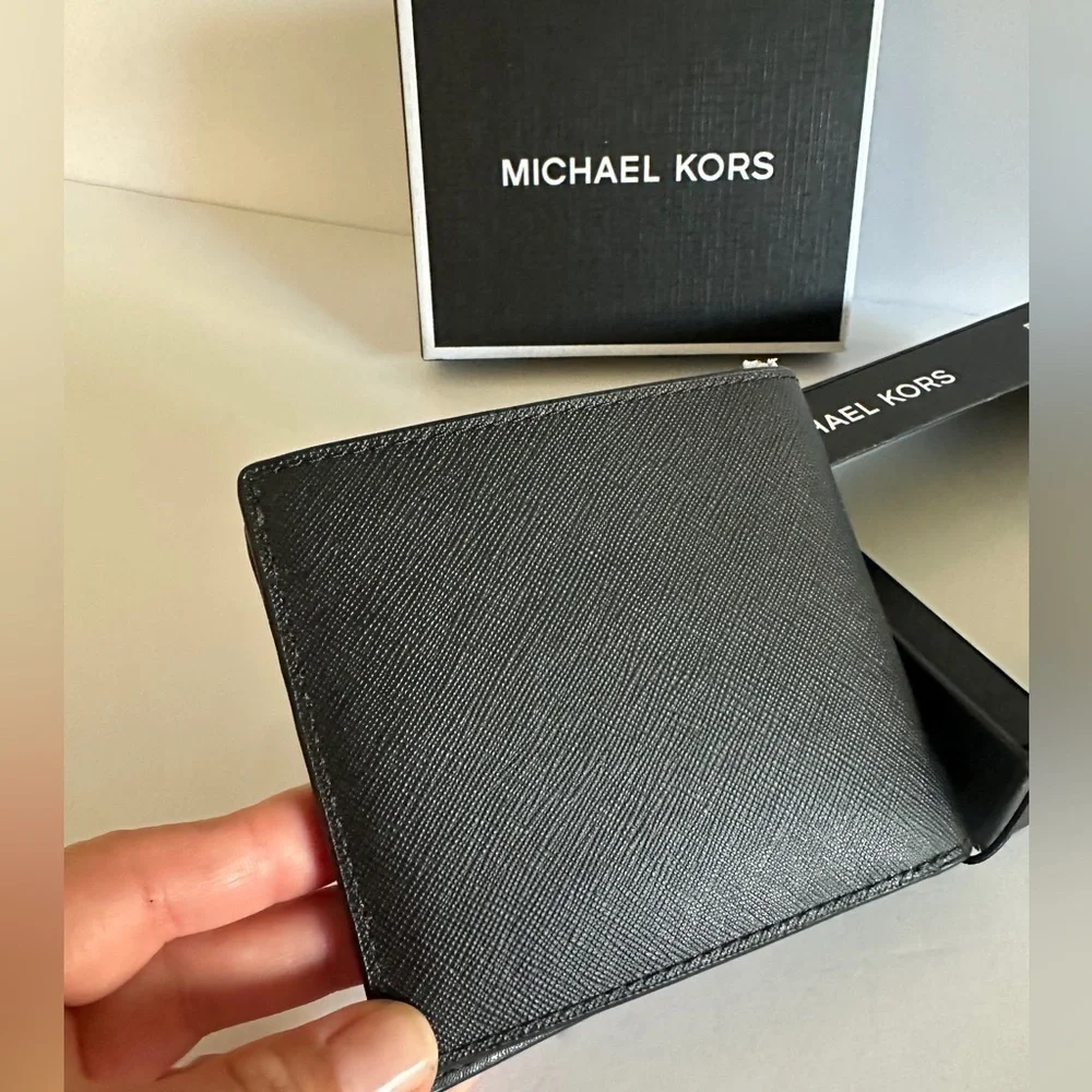 NWT Michael Kors Elegant Black Wallet